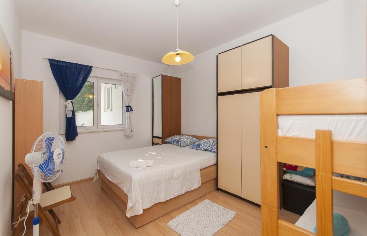 Apartment Brajki Omiš Exteriör bild