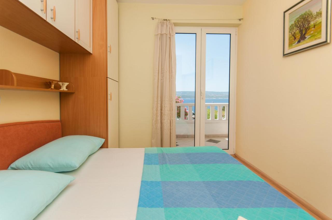 Apartment Brajki Omiš Exteriör bild