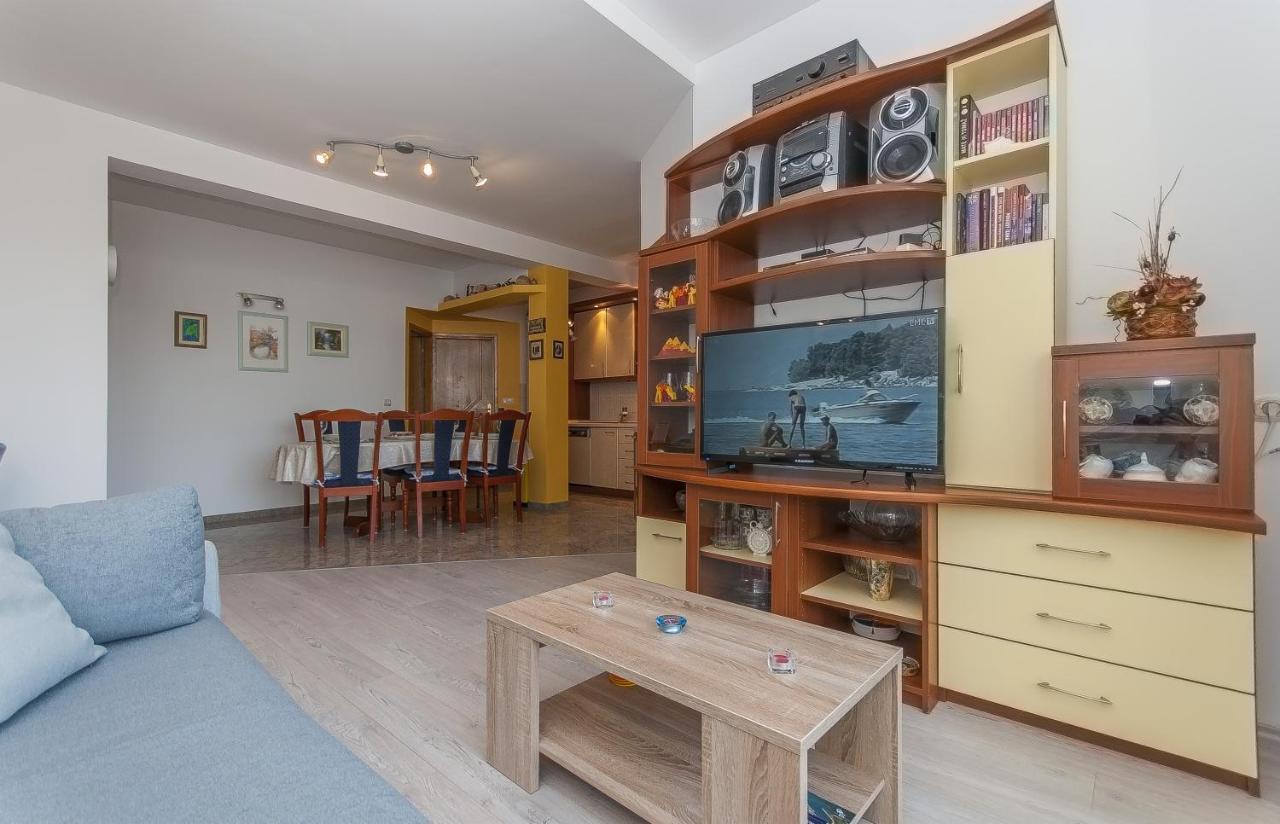Apartment Brajki Omiš Exteriör bild