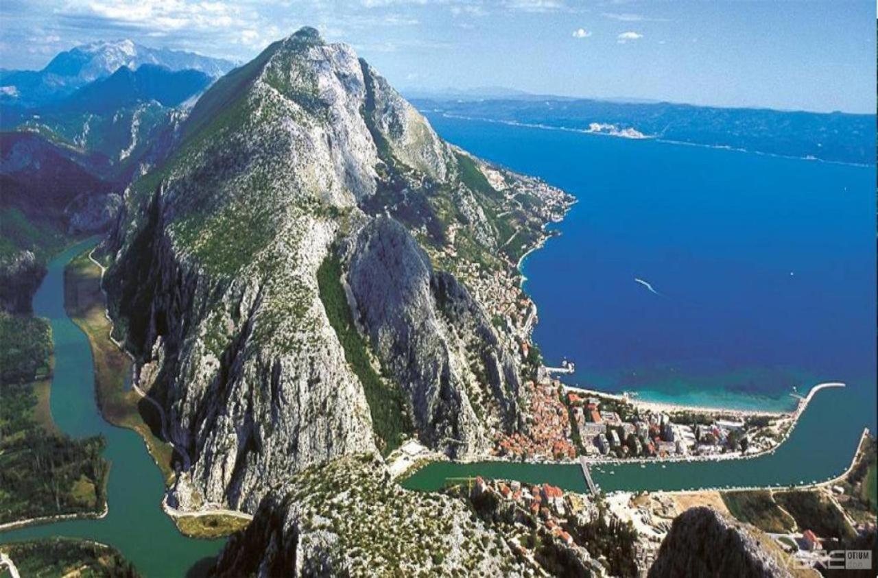 Apartment Brajki Omiš Exteriör bild