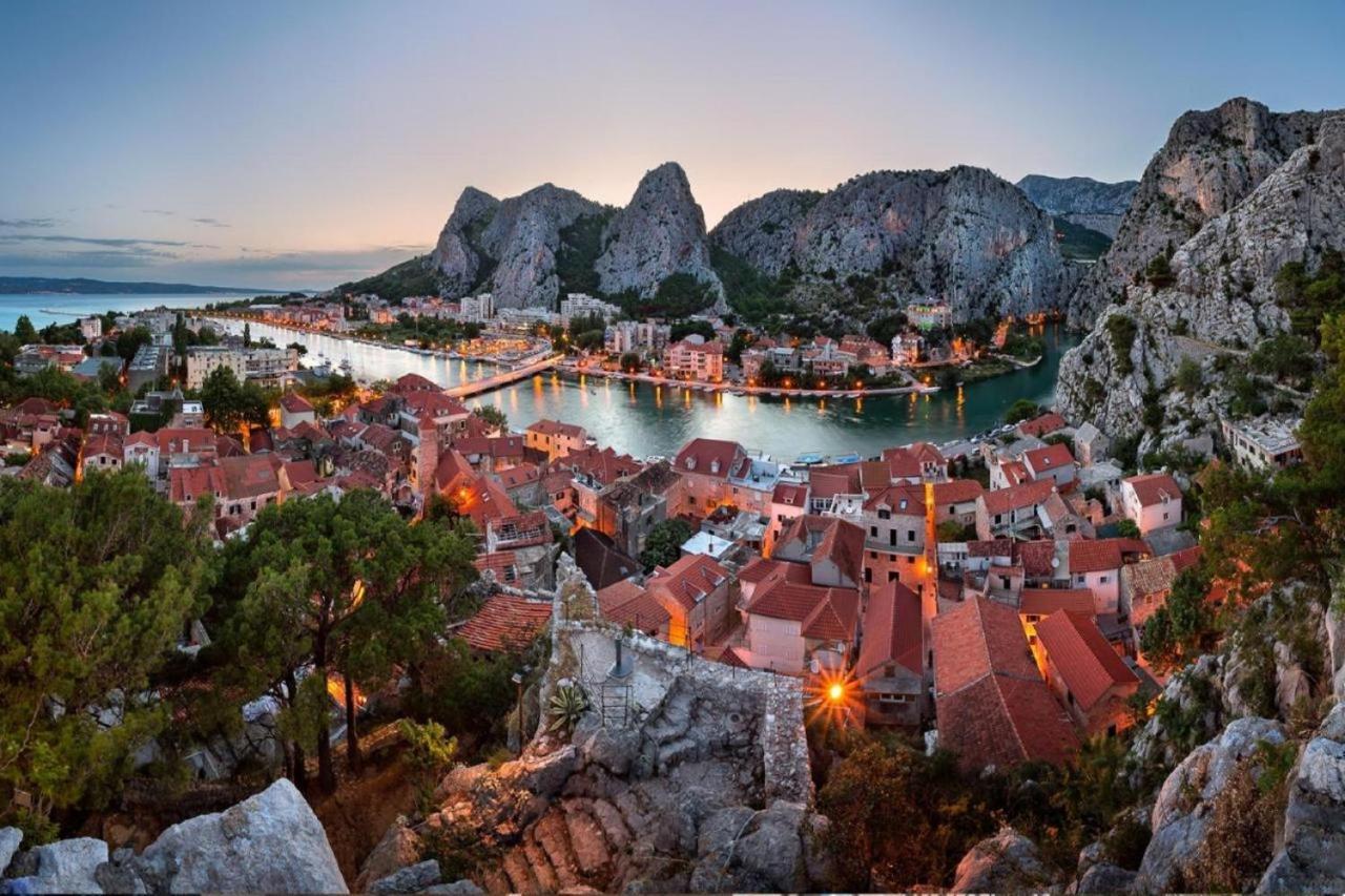 Apartment Brajki Omiš Exteriör bild